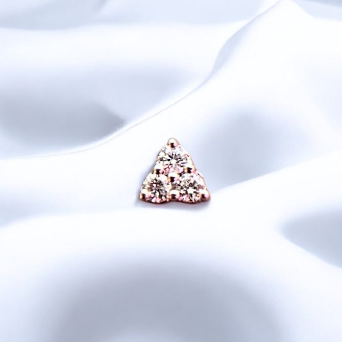 Triangle with Diamonds- Culet