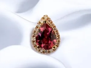 Pear Gemstone with Diamond Halo - Modern Mood
