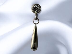 Teardrop Pendant - Tremun