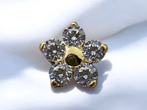 18k Gold Flower Gem - Neometal