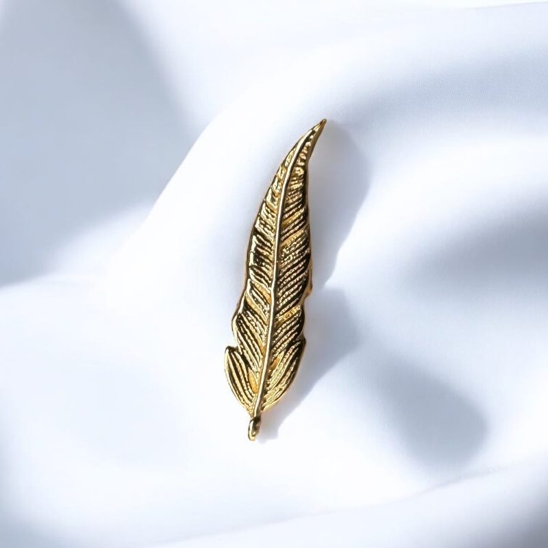 Feather Pin - Tawapa