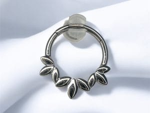 Petal Cluster Clicker - Invictus